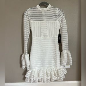 Lulu’s white dress